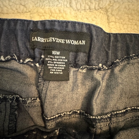 Larry Levine Dark Gray Denim Skirt - Picture 3 of 3